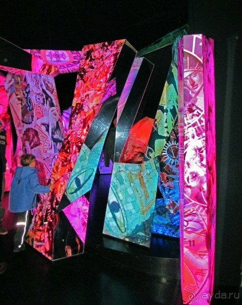 Альбом отзыва ""Кристальные миры Сваровски". 14 залов. Совет-путеводитель"