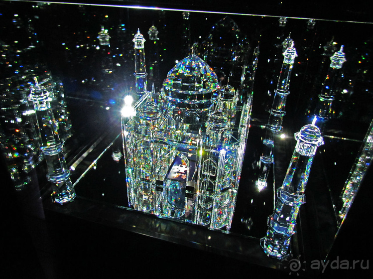 Альбом отзыва ""Кристальные миры Сваровски". 14 залов. Совет-путеводитель"