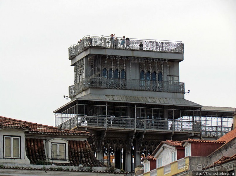 Главная площадь Португалии — площадь Россио в Лиссабоне