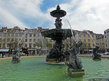 Главная площадь Португалии — площадь Россио в Лиссабоне