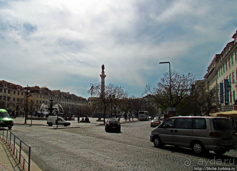 Главная площадь Португалии — площадь Россио в Лиссабоне