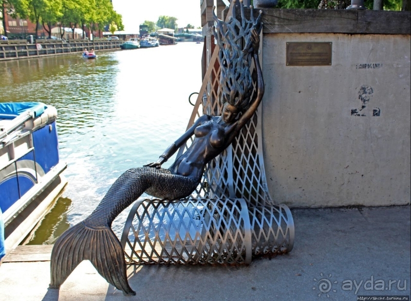 Альбом истории ""Превращай мысли в слова, а слова — в чудо""