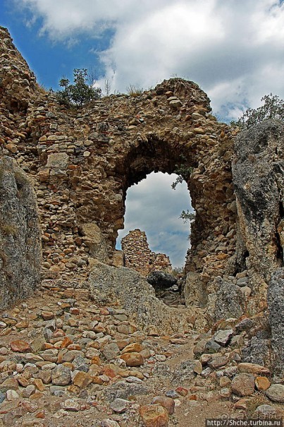 Для любителей настоящего. Византийская крепость Иссари