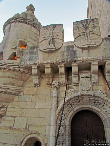 Прекрасный образец в стиле мануэлино