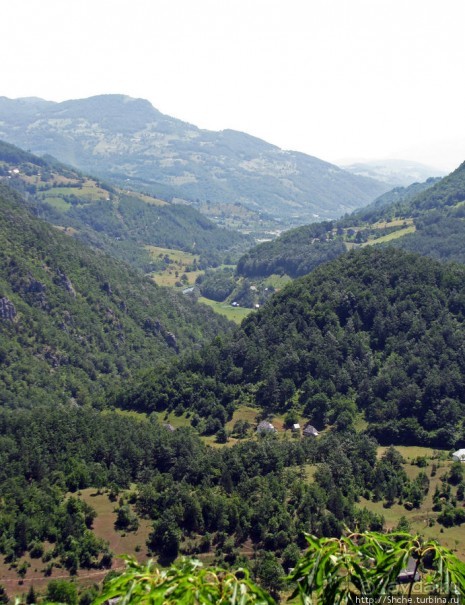 Черногорские картинки. Кто-то назвал эти горы "черные"