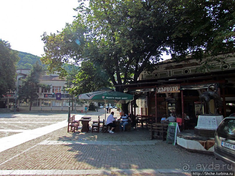 Альбом отзыва "Модерновый город Ловеч"