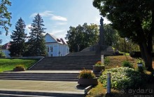 Здесь и видно, здесь и слышно как ревет ревущий