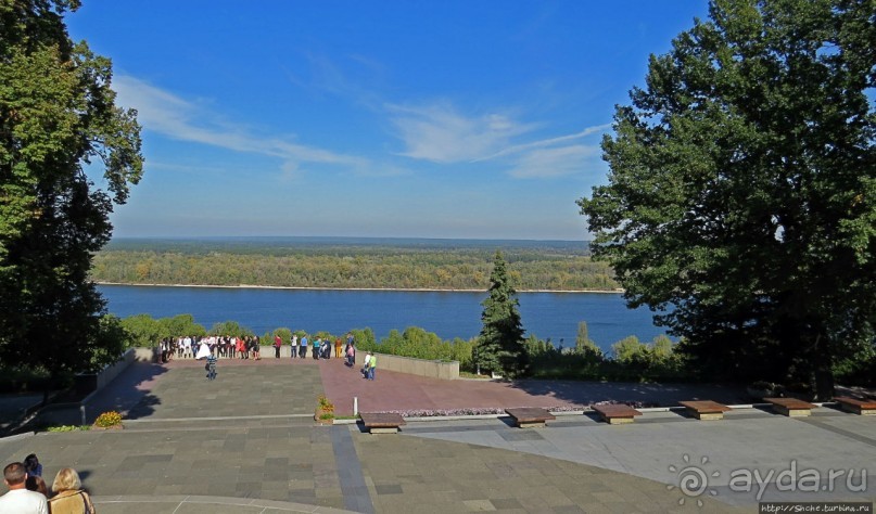 Здесь и видно, здесь и слышно как ревет ревущий