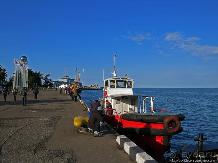 Предзимнее настроение Батумского порта