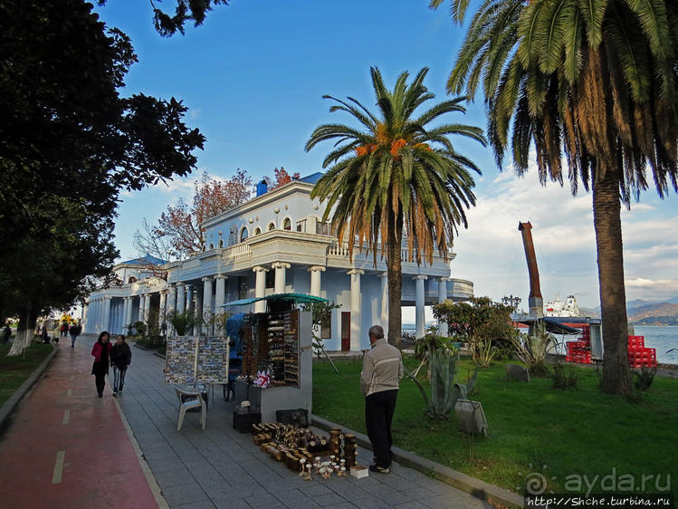 Предзимнее настроение Батумского порта