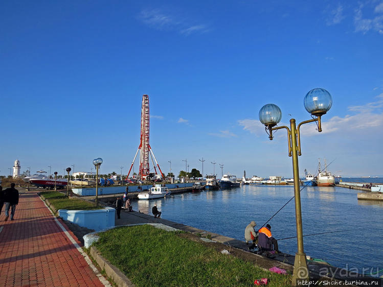 Предзимнее настроение Батумского порта