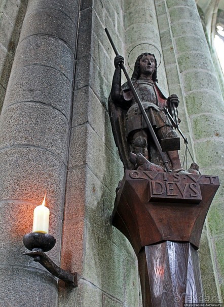 Аббатство св. Михаила — художественный и инженерный шедевр