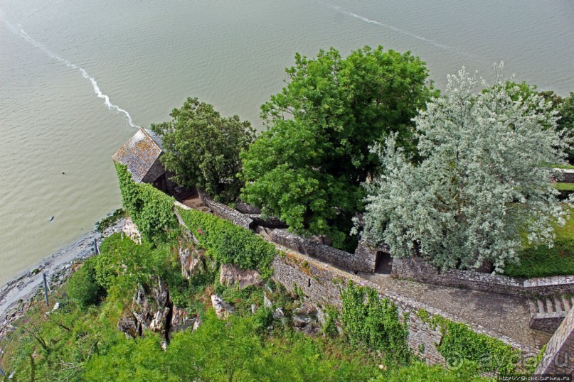 Альбом отзыва "Аббатство св. Михаила — художественный и инженерный шедевр"