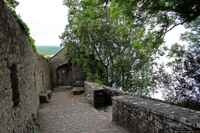 Альбом отзыва "Аббатство св. Михаила — художественный и инженерный шедевр"