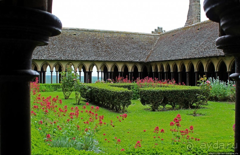 Альбом отзыва "Аббатство св. Михаила — художественный и инженерный шедевр"