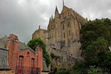 Красавица, что манит близостью и дразнит недоступностью