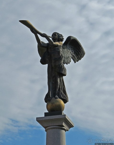 Республика Ужупис — Не побеждай Не защищайся Не сдавайся