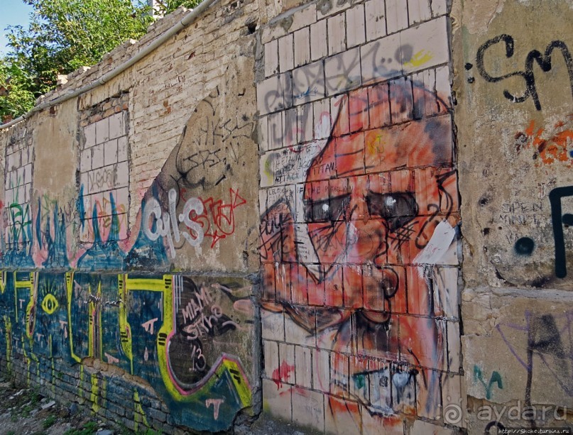 Республика Ужупис — Не побеждай Не защищайся Не сдавайся