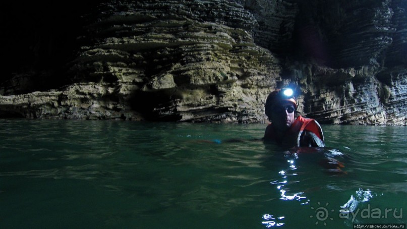 Полые скалы Вьетнама Ken Cave — по стопам National Geografic