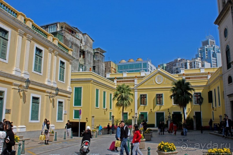 Кафедральный собор и Кафедральная площадь в Макао