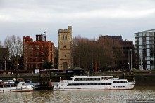 " Темза, сэр!" — лондонский вариант. Меж двух мостов