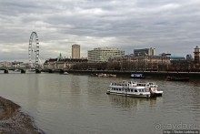" Темза, сэр!" — лондонский вариант. Меж двух мостов