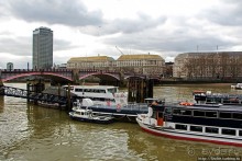 " Темза, сэр!" — лондонский вариант. Меж двух мостов