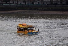 " Темза, сэр!" — лондонский вариант. Меж двух мостов