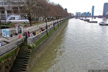 " Темза, сэр!" — лондонский вариант. Меж двух мостов
