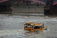 " Темза, сэр!" — лондонский вариант. Меж двух мостов