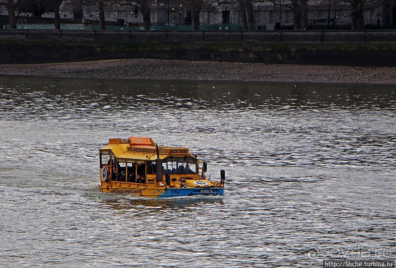 " Темза, сэр!" — лондонский вариант. Меж двух мостов