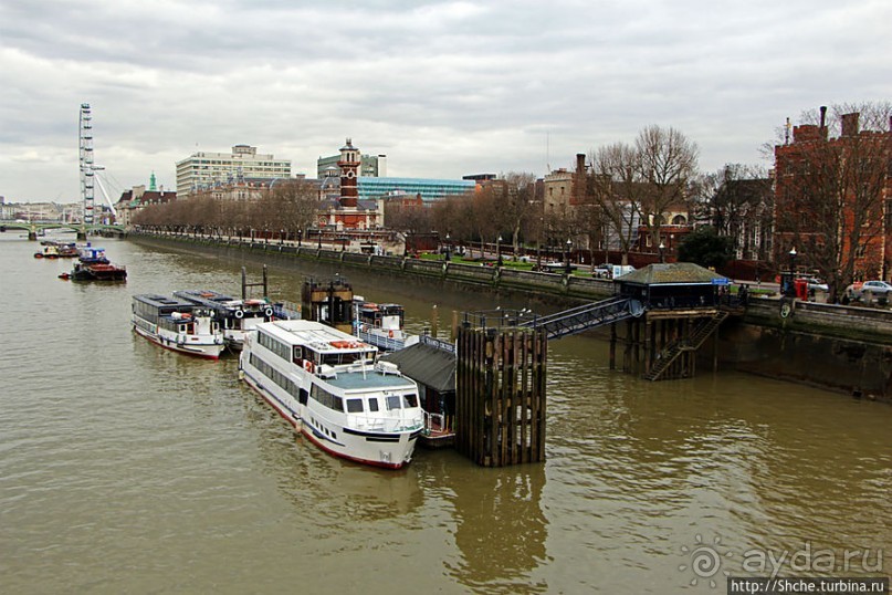 " Темза, сэр!" — лондонский вариант. Меж двух мостов