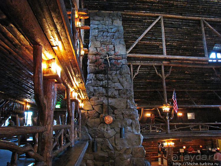 Гейзер "Старый служака" (Old faithful) и чудеса вокруг