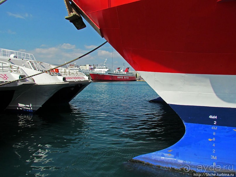 Морские ворота Греции — большой порт в Пирее