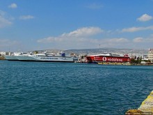 Морские ворота Греции — большой порт в Пирее