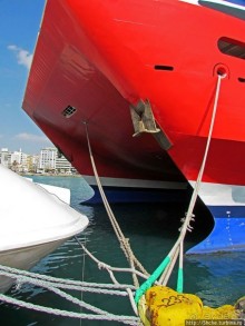 Морские ворота Греции — большой порт в Пирее