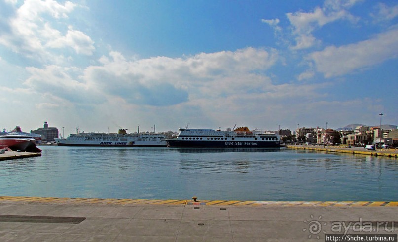 Морские ворота Греции — большой порт в Пирее