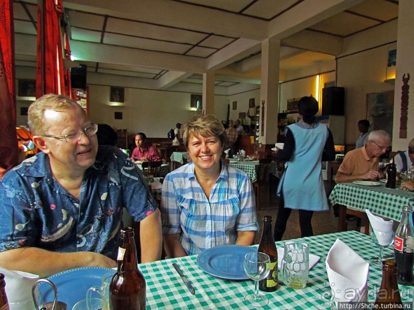 Отведали лягушечьи лапки во французском ресторане-отеле