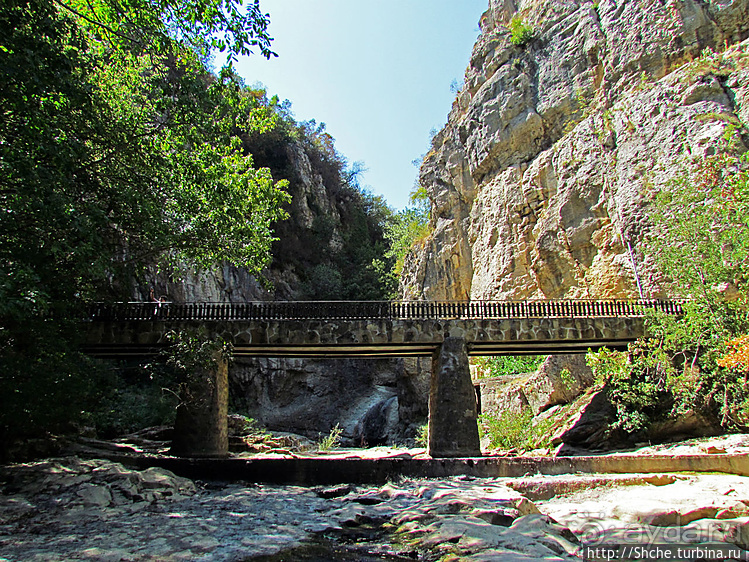По каньонам рек Андака и Дряновска к пещере "Бачо Киро"