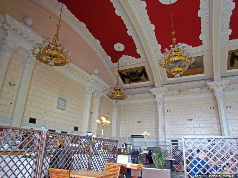 Вкусно поесть и провести время на киевском ж.д. вокзале