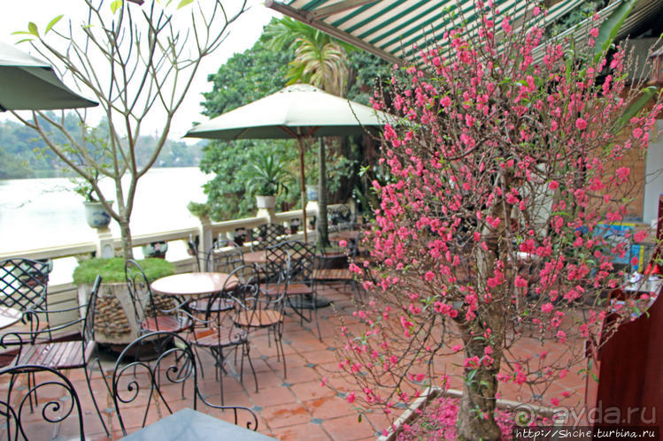 Хоанкьем — Озеро Возвращенного меча и его легенда