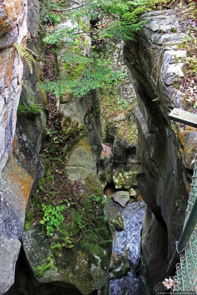 В гостях у Радуги. Вода мрамор точит