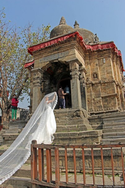"Люблю рассматривать чужих невест..." Лалитпур, Непал