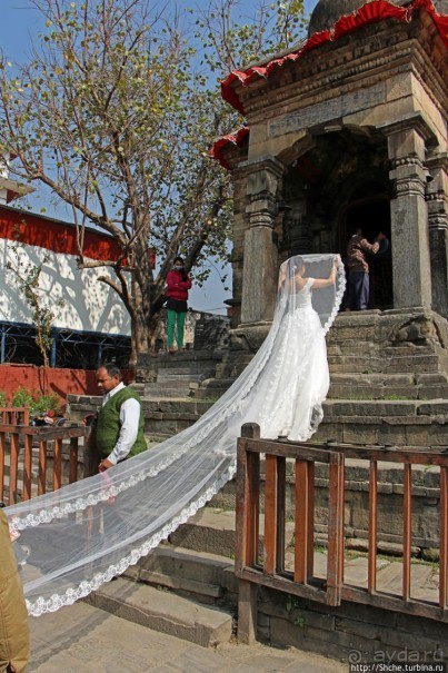 "Люблю рассматривать чужих невест..." Лалитпур, Непал