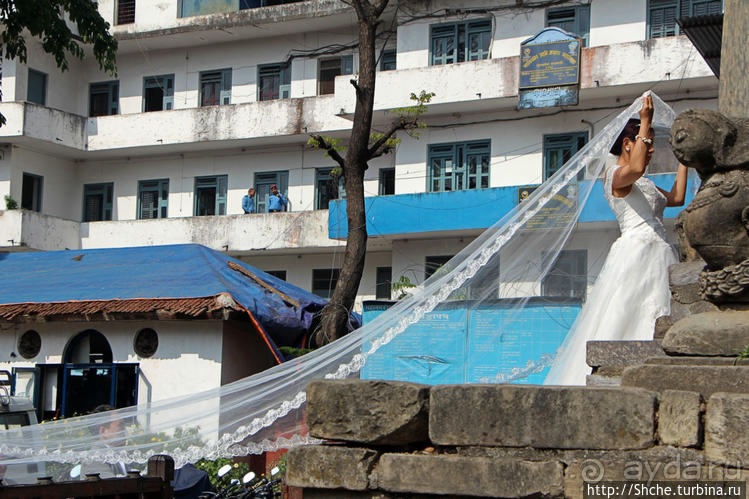 "Люблю рассматривать чужих невест..." Лалитпур, Непал
