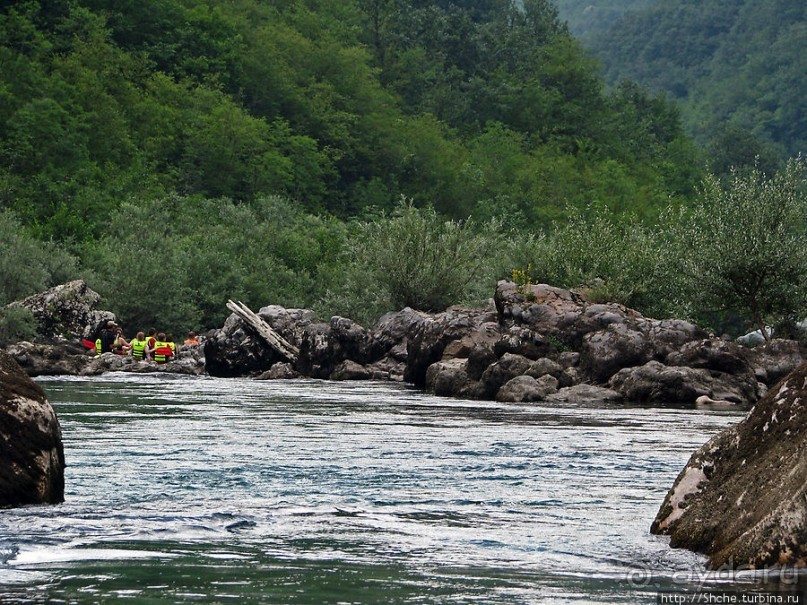 Грандиозный каньон реки Тара. Виды с воды