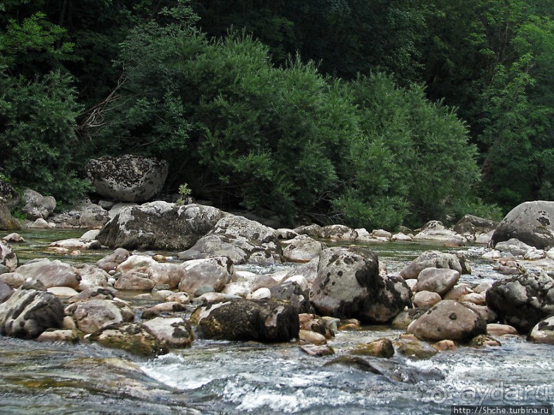 Грандиозный каньон реки Тара. Виды с воды