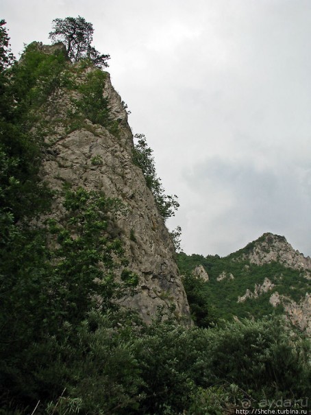 Грандиозный каньон реки Тара. Виды с воды