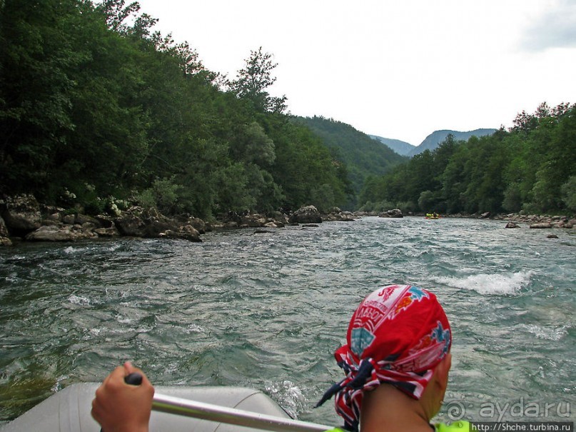 Грандиозный каньон реки Тара. Виды с воды