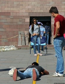 "Середина Мира", или памятник экватору